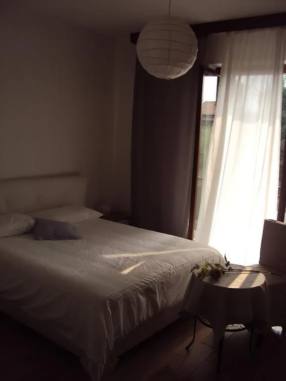 B&B Rosa Del Garda Lazise 0*,  Italia